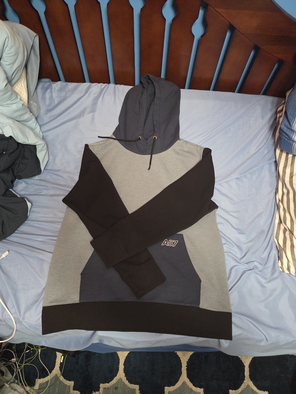 Aeropostale Colorblock Hoodie in Gray, Black & Navy Size Large